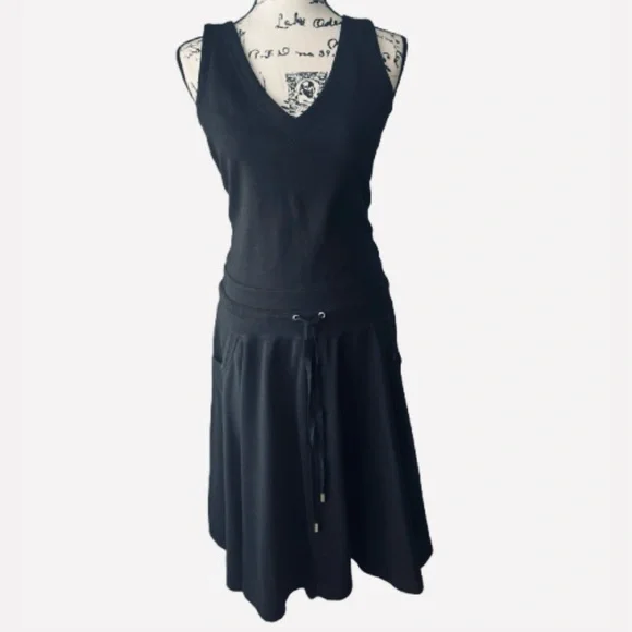 Spiegel Black V Neck Sleeveless Casual Dress with drawstring waist and pockets - Picture 2 of 6